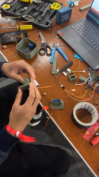 BoxBot - The Dancing Robot! – screenshot 3