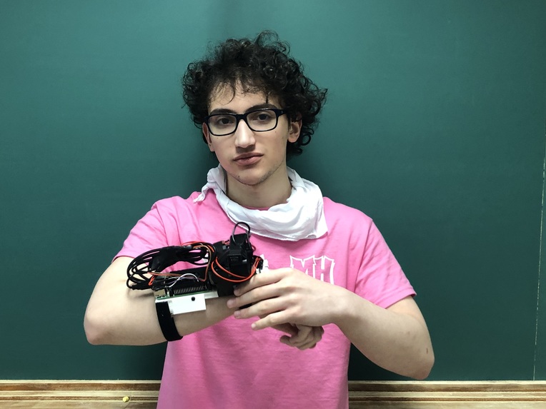 GCI Gauntlet! A Future Where Dementia is Forgotten! – screenshot 2