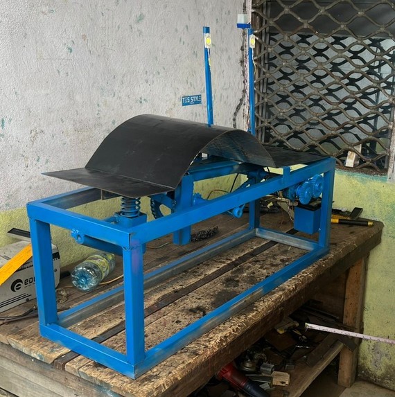 KINETIC POWER SYSTEMS – Energy-Generating Speed Breaker – screenshot 1