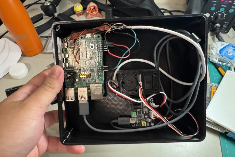 Pixar Lamp Comes To Life With GPT-OSS – screenshot 3