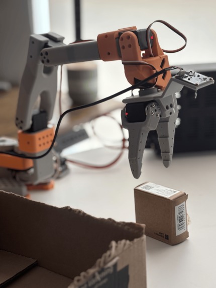 AXIS (Autonomous eXecution & Integration System) – screenshot 6