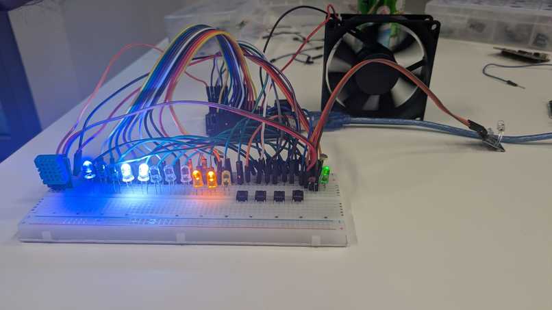 Light Buddy by BBSS Hack Club – screenshot 1