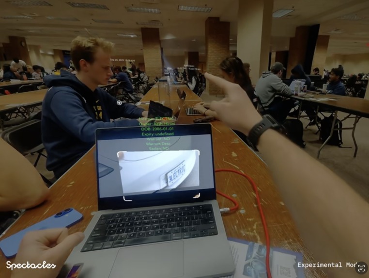 EnforcAR – screenshot 1