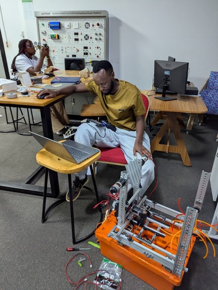 Autonomous Office Cleaning Robot (AOCR) : Robotrash – screenshot 1