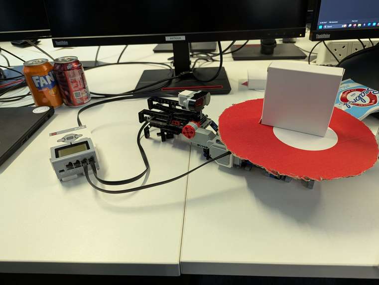 EV3-LieDAR (Team 2) – screenshot 1