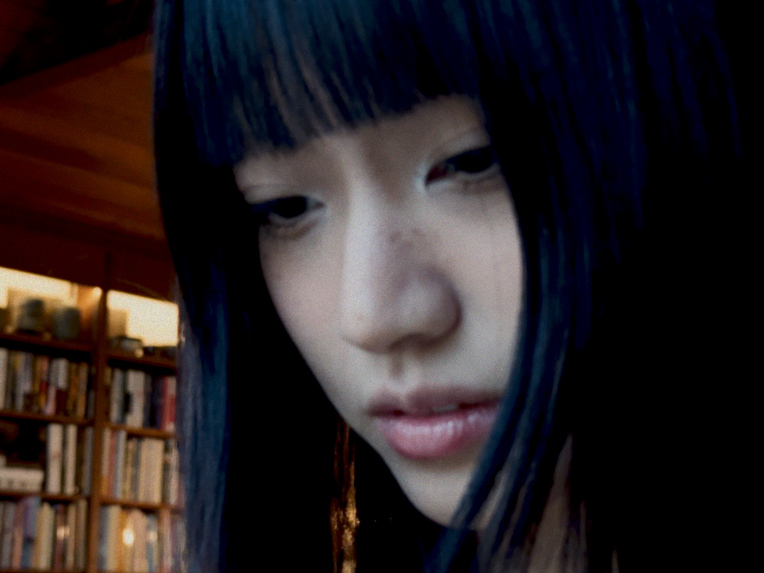 Love Is A Dog From Hell  – screenshot 1