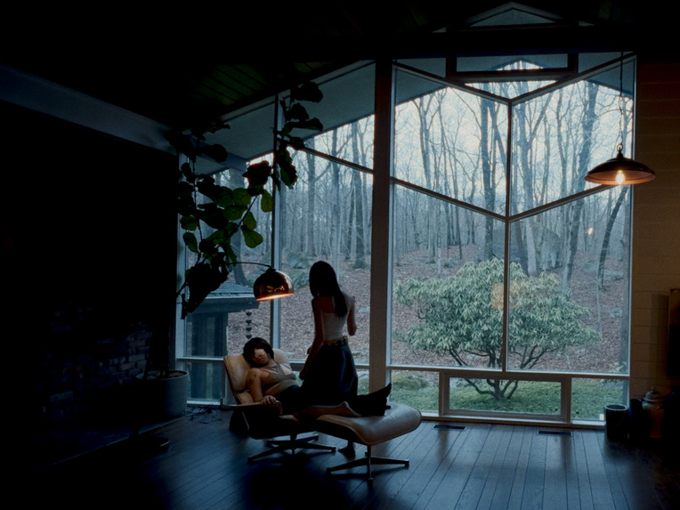 Love Is A Dog From Hell  – screenshot 3