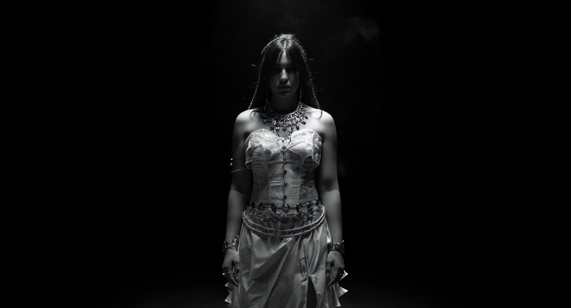 SHE – screenshot 1