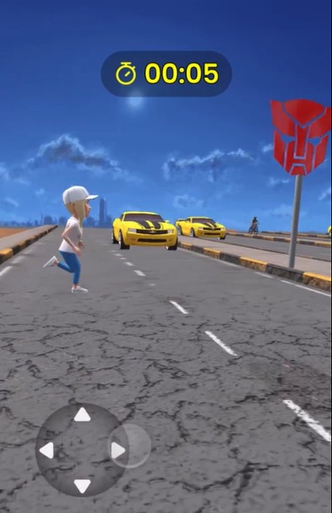 Bumblebee Fun Freeway Crossing Game – screenshot 2