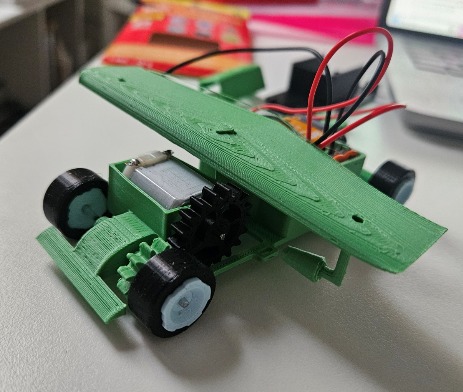 Plane + Train + Automobile – screenshot 2