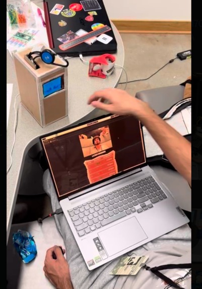 Angel On Your Desk – screenshot 4