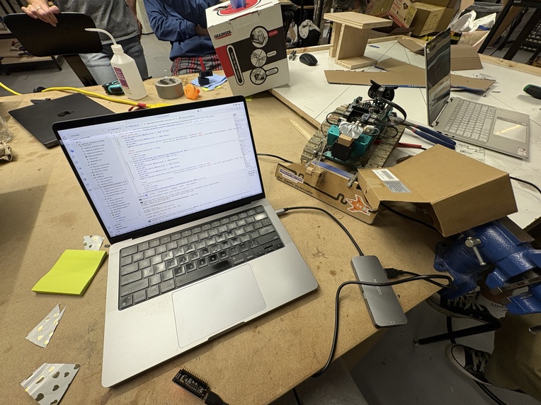 Sandy - Mechathon – screenshot 1
