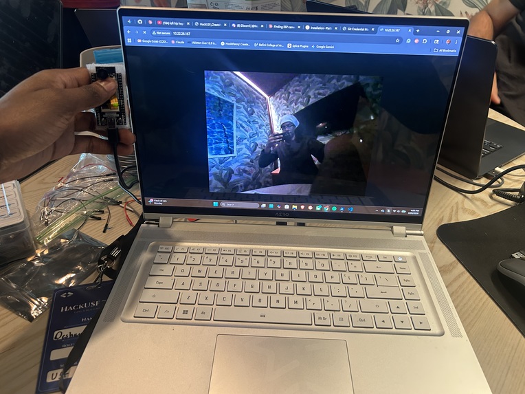 Echo Vest – screenshot 14