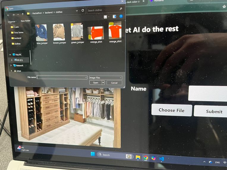 Online Outfitters – screenshot 2