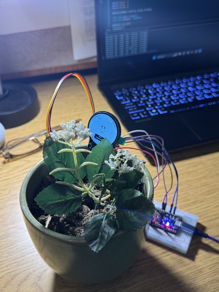 Smart Plant Companion:Plant Monitoring System – screenshot 1