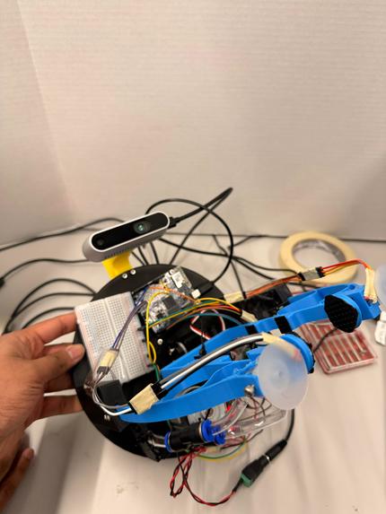 Multimodal Compliant Gripper With Force Feedback – screenshot 1