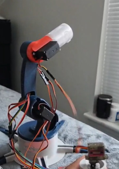 CLIP-E – screenshot 2