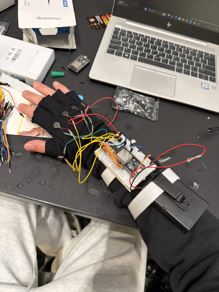 Handsense – screenshot 1