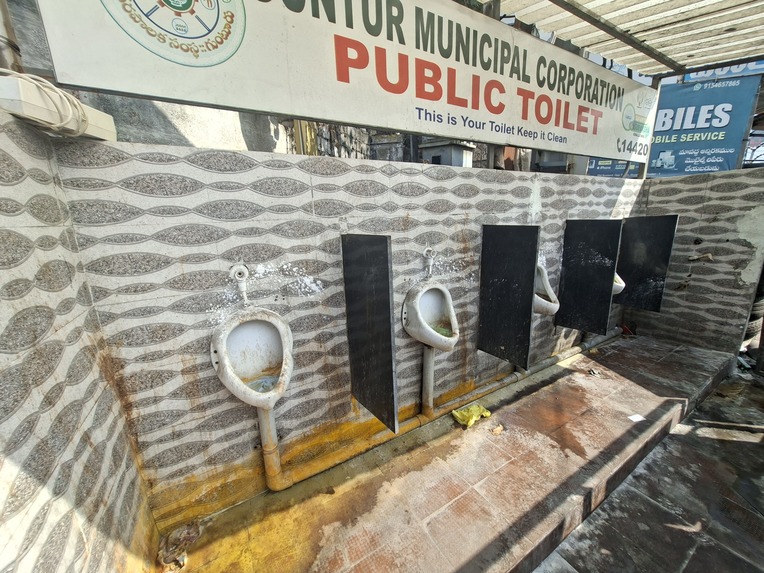 Smart Self-Cleaning Urinal System Using Photocatalysis – screenshot 8