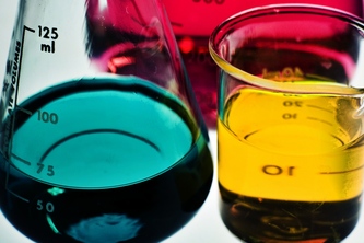 033_elebensnotwendige_dienstleistungen-wartezimmerticker