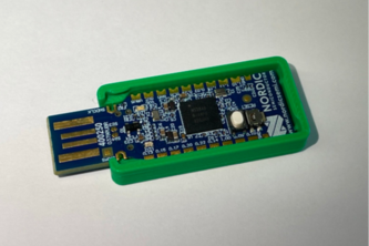 Holder's Secret Key Management Device for VC Binding