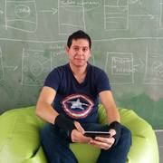 Lesther Vega's avatar