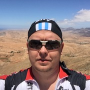 Adrian Wieczorek's avatar