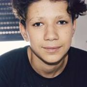 Adam Ladhari's avatar