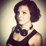 monika orlowska's avatar