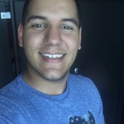 Israel Piña's avatar