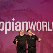 Kin Yew Lee's avatar