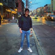 Daniel Chang's avatar