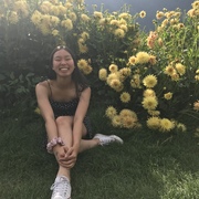 Selena Chow's avatar