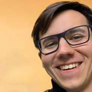 Sasha Iatsenia's avatar