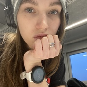 Liza Tsatsina's avatar