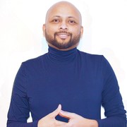 Mac Karlekar's avatar