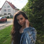 Veronika Helwich's avatar