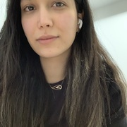 Ella Jalalpour's avatar