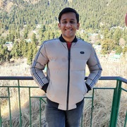 Yash Bhardwaj's avatar