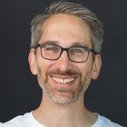 Florian Schnau