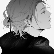 Royal Aesthetic's avatar