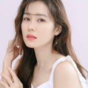 Lyly Utami's avatar