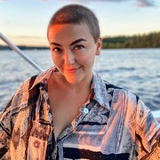 Emma  Hoffman's avatar