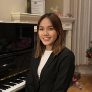 Christine Chow's avatar