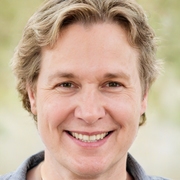 Harold Stoker's avatar