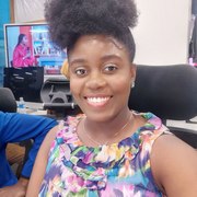 Elsa Zougouri's avatar