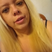 Desiree Flores's avatar