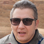 Robert Hellman's avatar