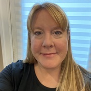 Amy Emerson's avatar