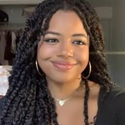 Shaina Desroches's avatar